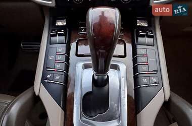 Позашляховик / Кросовер Porsche Cayenne 2011 в 