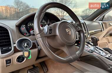 Позашляховик / Кросовер Porsche Cayenne 2011 в 
