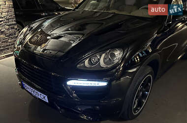 Внедорожник / Кроссовер Porsche Cayenne 2010 в Одессе