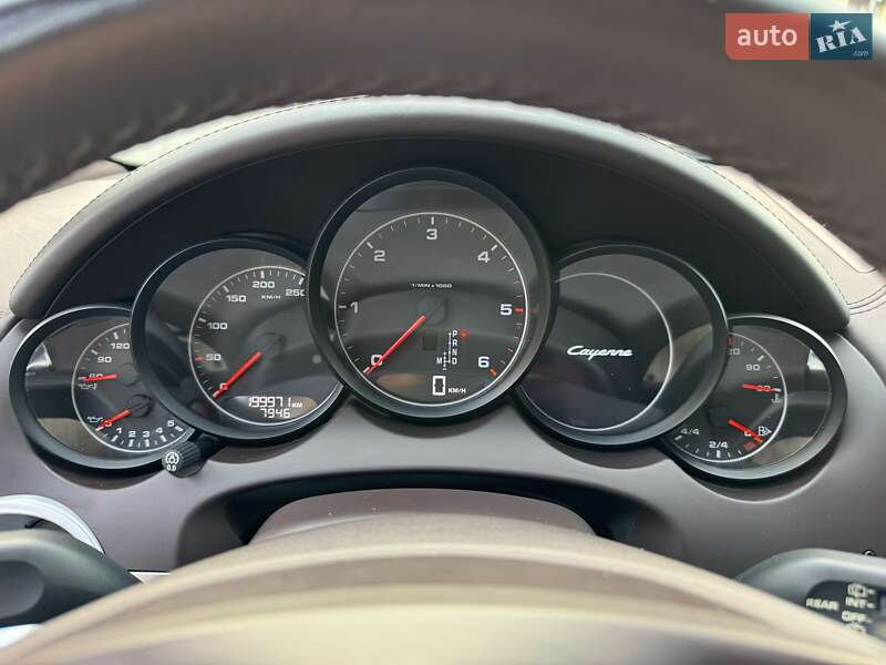 Внедорожник / Кроссовер Porsche Cayenne 2013 в Киеве
