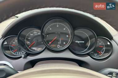 Внедорожник / Кроссовер Porsche Cayenne 2013 в 