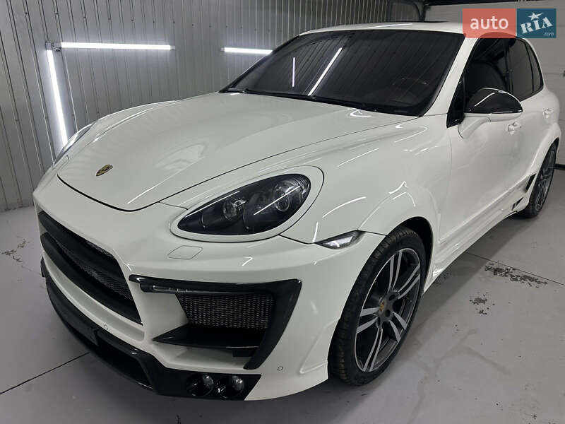 Позашляховик / Кросовер Porsche Cayenne 2011 в Чернівцях