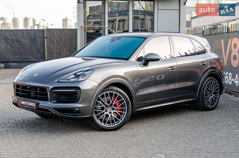 Внедорожник / Кроссовер Porsche Cayenne 2021 в Киеве