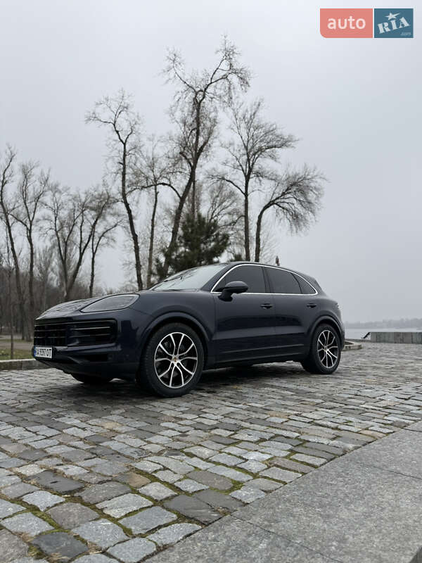 Внедорожник / Кроссовер Porsche Cayenne 2023 в Киеве