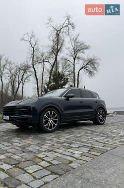 Внедорожник / Кроссовер Porsche Cayenne 2023 в Киеве