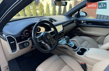 Позашляховик / Кросовер Porsche Cayenne 2019 в 