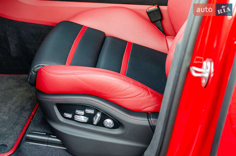 Внедорожник / Кроссовер Porsche Cayenne 2020 в Киеве