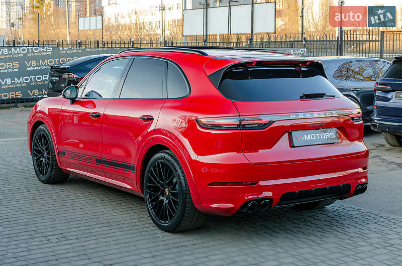Внедорожник / Кроссовер Porsche Cayenne 2020 в Киеве