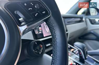 Позашляховик / Кросовер Porsche Cayenne 2019 в 