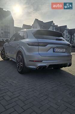 Позашляховик / Кросовер Porsche Cayenne 2023 в Києві