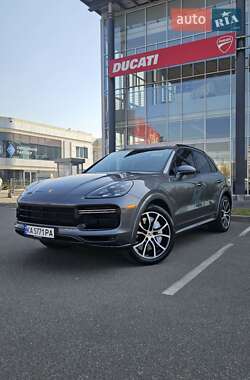 Позашляховик / Кросовер Porsche Cayenne 2019 в Києві