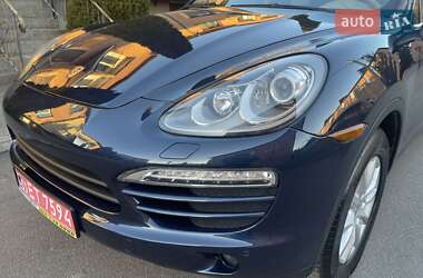 Внедорожник / Кроссовер Porsche Cayenne 2012 в Тернополе