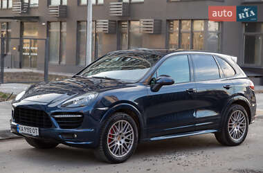 Позашляховик / Кросовер Porsche Cayenne 2013 в Києві