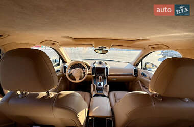 Внедорожник / Кроссовер Porsche Cayenne 2010 в 