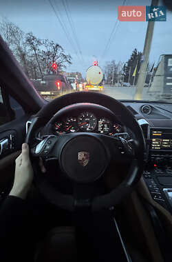 Внедорожник / Кроссовер Porsche Cayenne 2013 в Черкассах