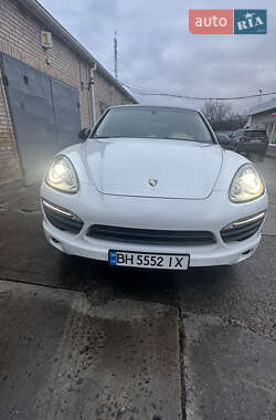 Внедорожник / Кроссовер Porsche Cayenne 2014 в 