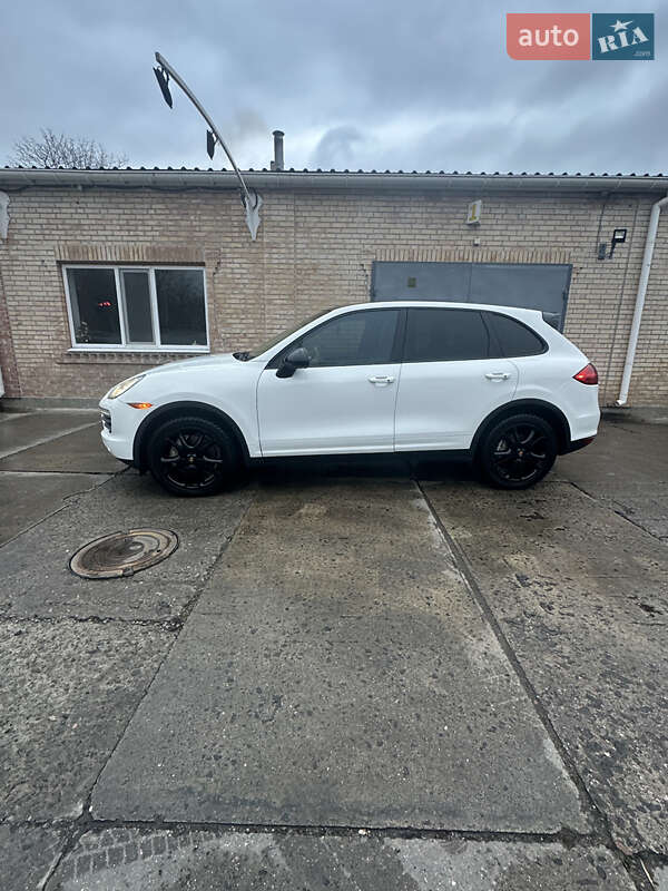 Позашляховик / Кросовер Porsche Cayenne 2014 в Ізмаїлі