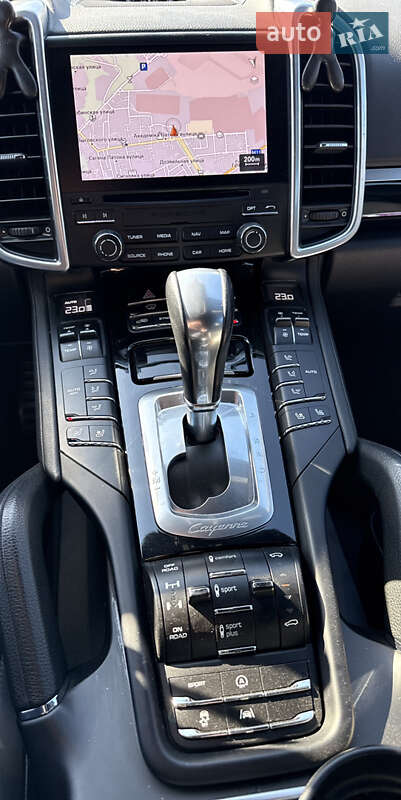 Внедорожник / Кроссовер Porsche Cayenne 2017 в Львове