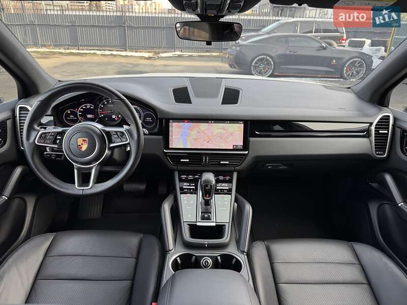 Внедорожник / Кроссовер Porsche Cayenne 2018 в Киеве