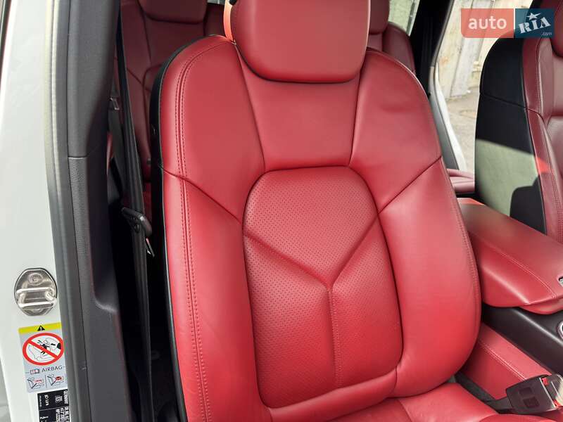 Позашляховик / Кросовер Porsche Cayenne 2015 в Тернополі