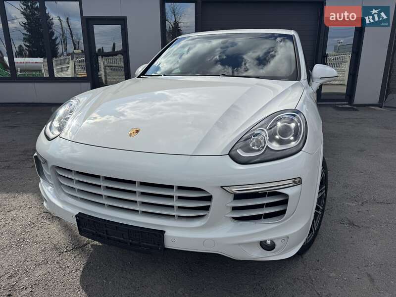 Позашляховик / Кросовер Porsche Cayenne 2015 в Тернополі