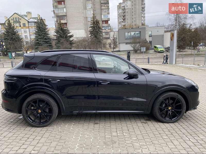 Внедорожник / Кроссовер Porsche Cayenne 2018 в Хмельницком