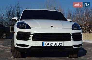 Позашляховик / Кросовер Porsche Cayenne 2018 в 