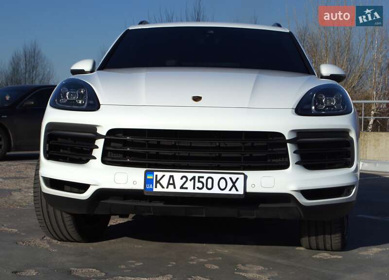 Внедорожник / Кроссовер Porsche Cayenne 2018 в Киеве