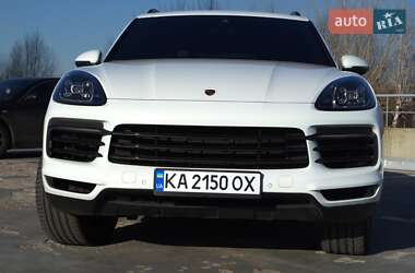 Позашляховик / Кросовер Porsche Cayenne 2018 в 