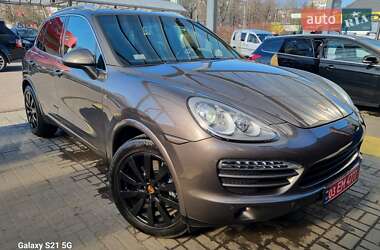 Внедорожник / Кроссовер Porsche Cayenne 2014 в 
