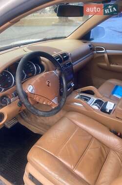 Внедорожник / Кроссовер Porsche Cayenne 2003 в 
