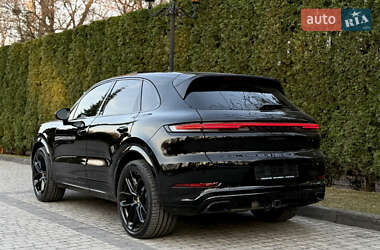 Позашляховик / Кросовер Porsche Cayenne 2024 в 