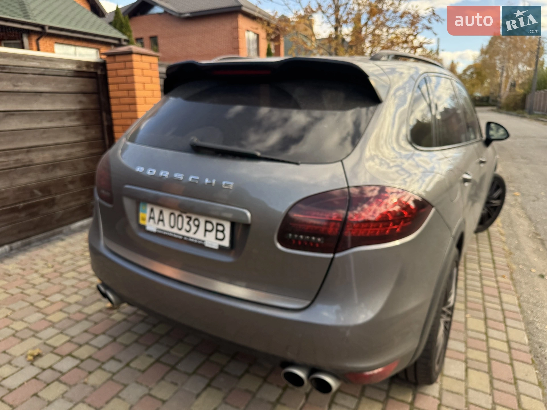 2012 Porsche Cayenne - мініатюра 2