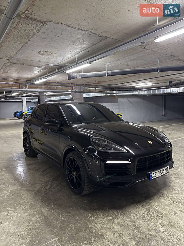 Внедорожник / Кроссовер Porsche Cayenne 2018 в Днепре