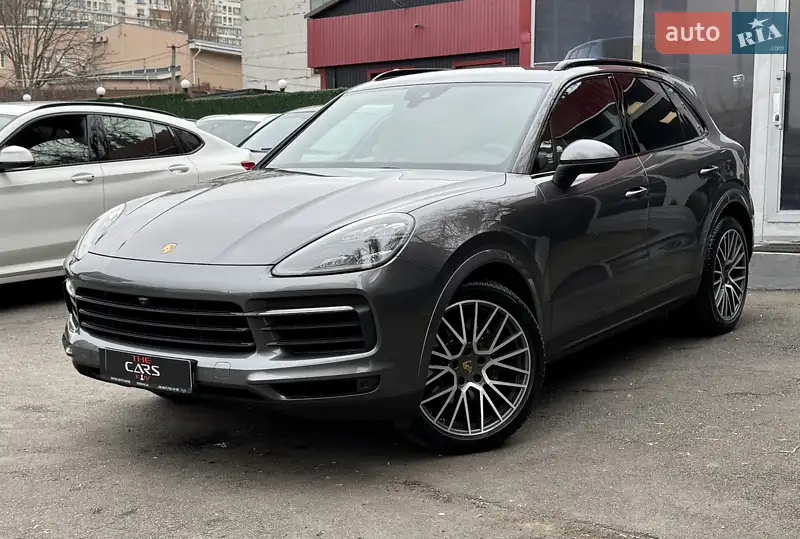Внедорожник / Кроссовер Porsche Cayenne 2021 в 