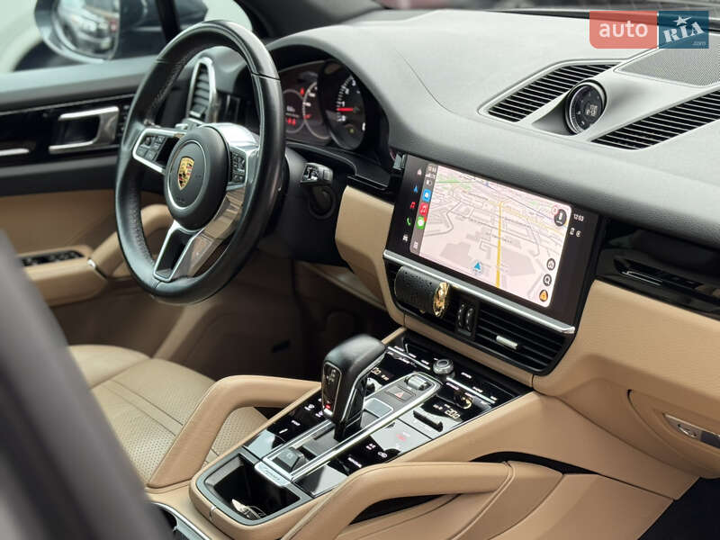 Позашляховик / Кросовер Porsche Cayenne 2021 в Києві
