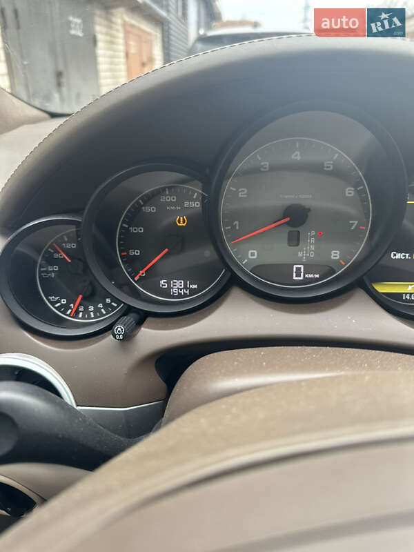 Внедорожник / Кроссовер Porsche Cayenne 2013 в Житомире фото 17 Внедорожник / Кроссовер Porsche Cayenne 2013 в Житомире