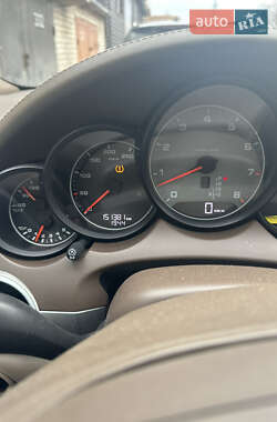 Внедорожник / Кроссовер Porsche Cayenne 2013 в 