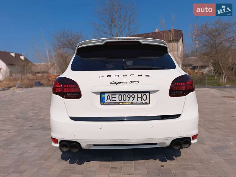 Позашляховик / Кросовер Porsche Cayenne 2013 в Львові