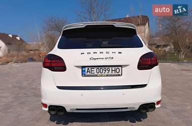 Позашляховик / Кросовер Porsche Cayenne 2013 в 