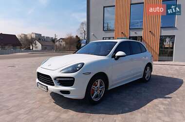 Позашляховик / Кросовер Porsche Cayenne 2013 в 
