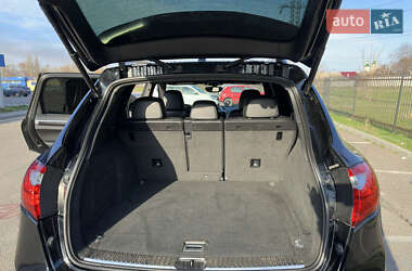 Внедорожник / Кроссовер Porsche Cayenne 2013 в 