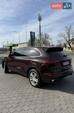 Внедорожник / Кроссовер Porsche Cayenne 2015 в Одессе