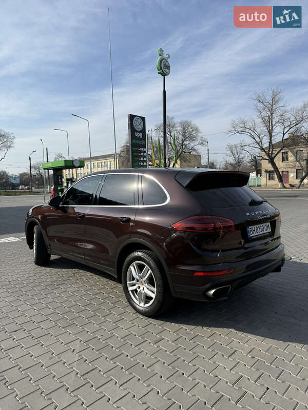 Внедорожник / Кроссовер Porsche Cayenne 2015 в Одессе фото 4 Внедорожник / Кроссовер Porsche Cayenne 2015 в Одессе
