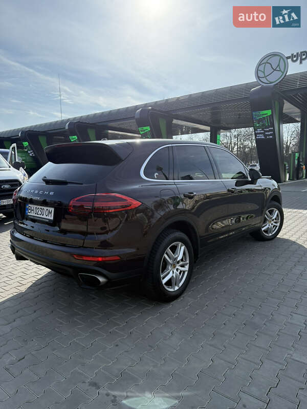 Внедорожник / Кроссовер Porsche Cayenne 2015 в Одессе фото 5 Внедорожник / Кроссовер Porsche Cayenne 2015 в Одессе