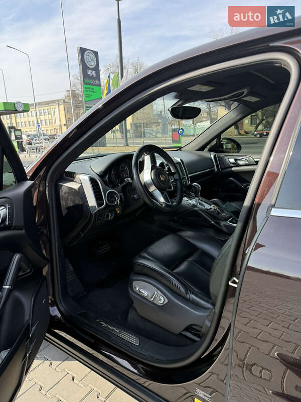 Внедорожник / Кроссовер Porsche Cayenne 2015 в Одессе фото 7 Внедорожник / Кроссовер Porsche Cayenne 2015 в Одессе