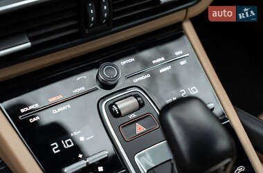 Внедорожник / Кроссовер Porsche Cayenne 2019 в 