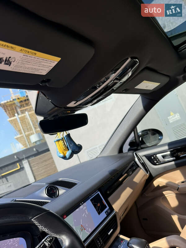 Позашляховик / Кросовер Porsche Cayenne 2019 в Києві