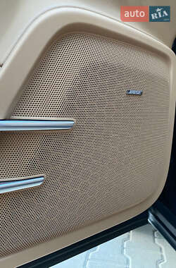 Внедорожник / Кроссовер Porsche Cayenne 2012 в 