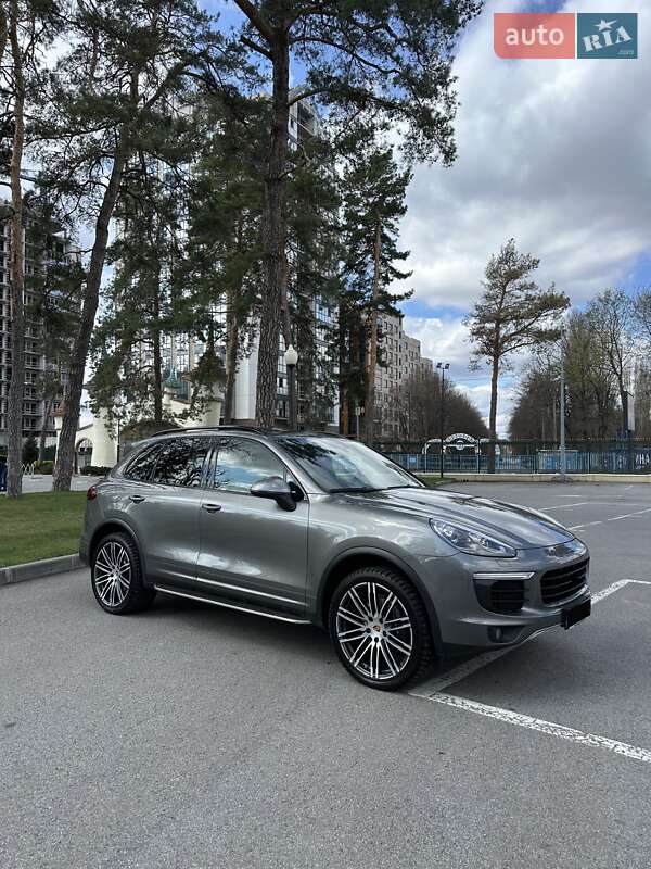 Porsche Cayenne 2015